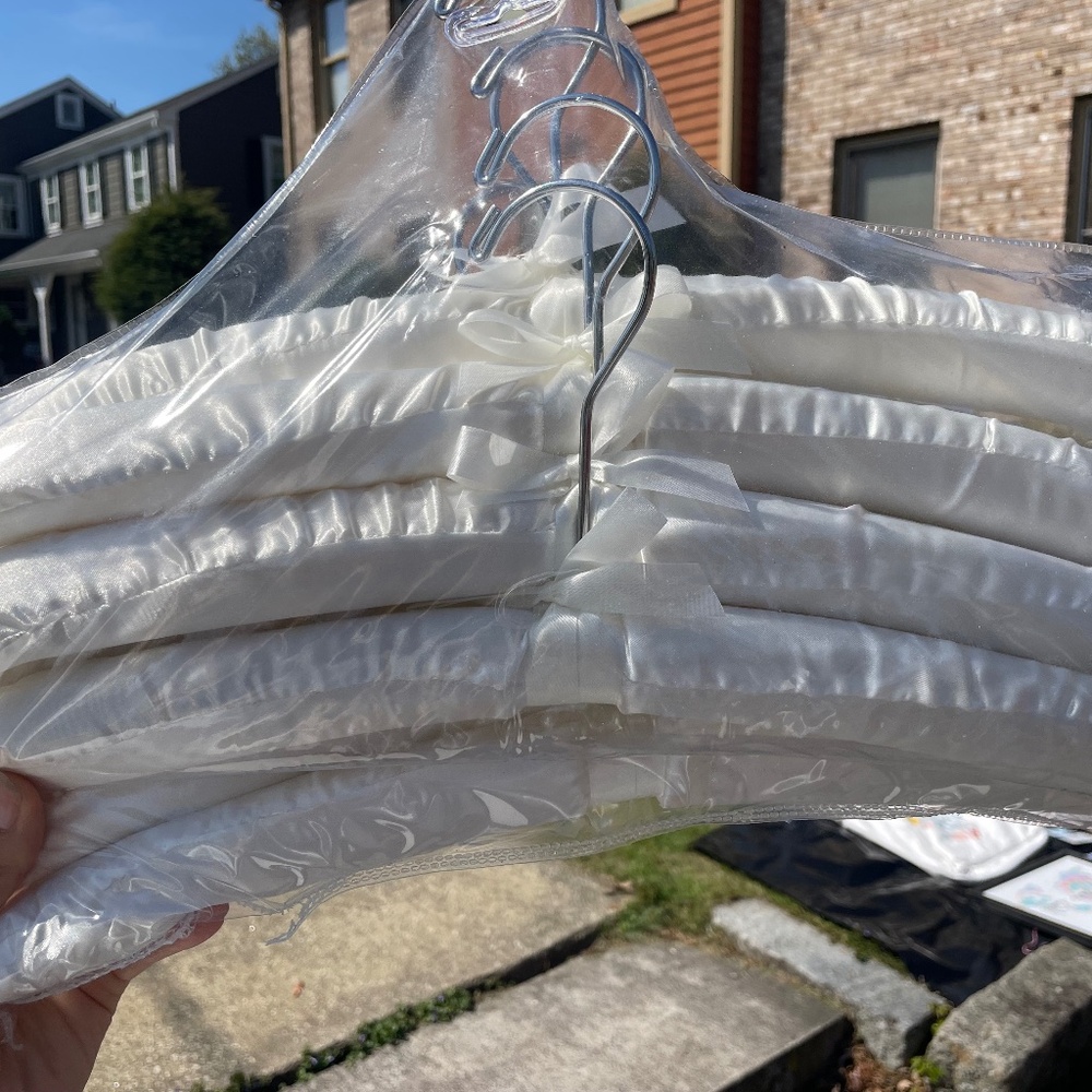 White Hangers